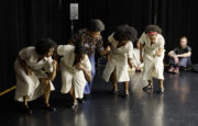 Moving Identities: Las Sistahs (ES)